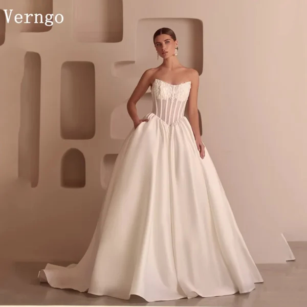 فستان زفاف Verngo lvory كريب مزين على شكل حرف A فساتين العروس بدون حمالات أنيقة سويب تراين فساتين زفاف مخصصة
