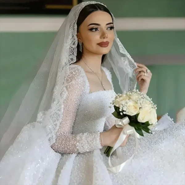 فينكا صني مخصص سباركلي مطرز الترتر قارب الرقبة الكرة ثوب فساتين الزفاف 2025 كم طويل ذيل محكمة تول فستان زفاف